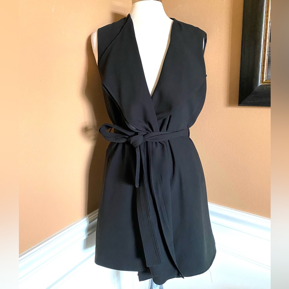 Lela Rose belted wrap dress black M NWT